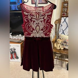 Hannah S short formal dress